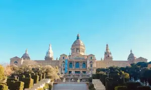 Barcelona noclegi: Gdzie spać najlepiej? Wybierz idealną dzielnicę!